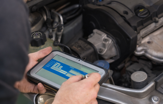 foto inspector pasando la itv